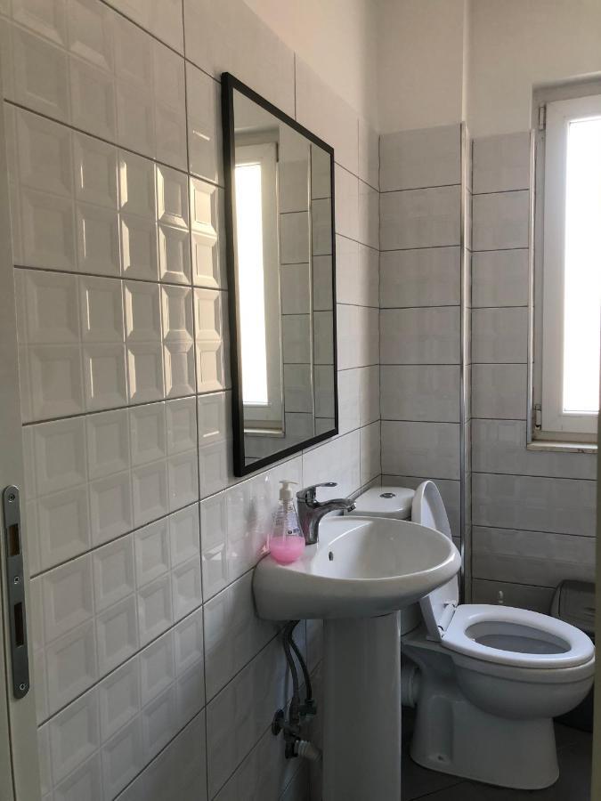 Central Studio Apartments Тирана Екстериор снимка