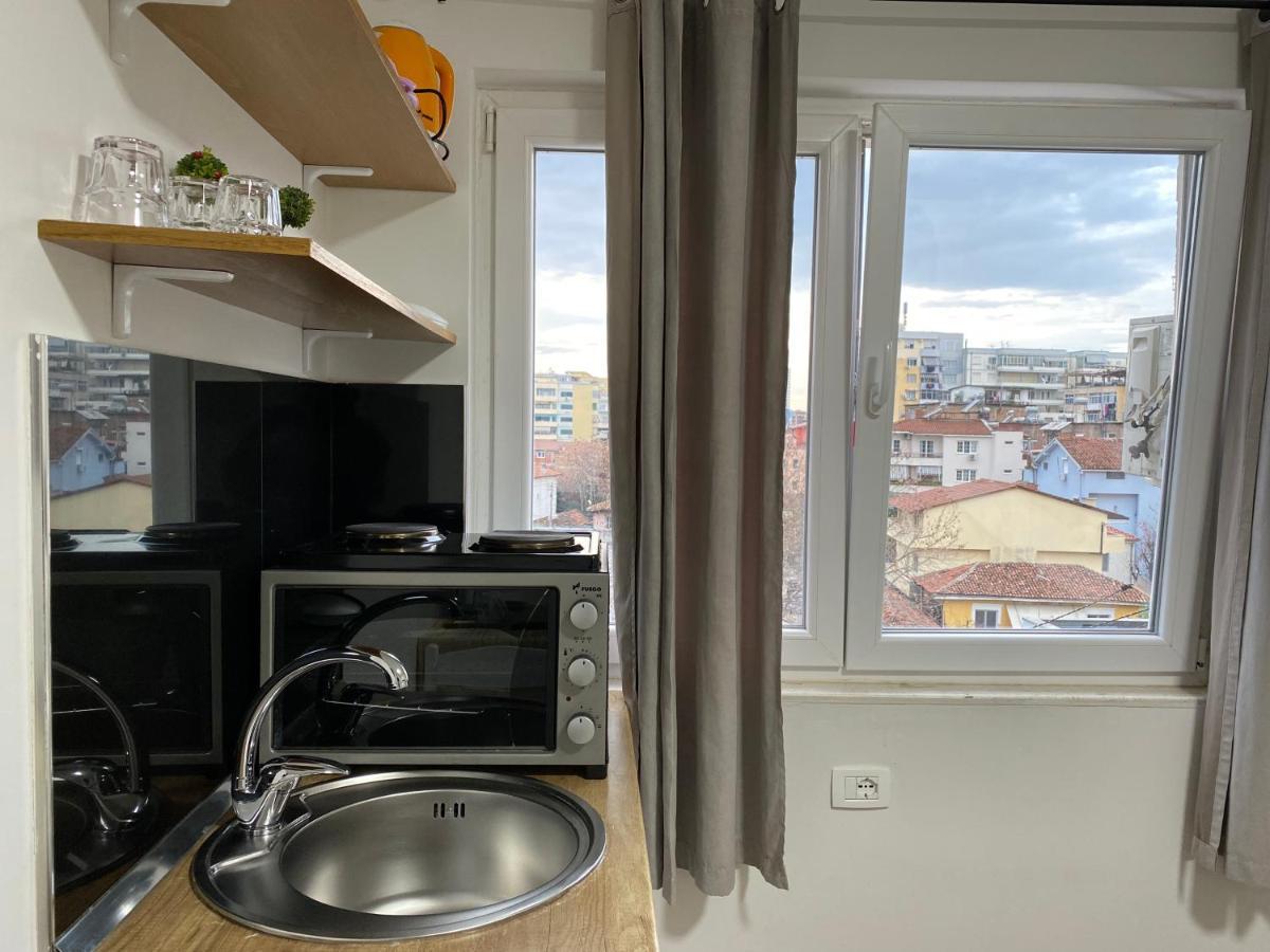 Central Studio Apartments Тирана Екстериор снимка
