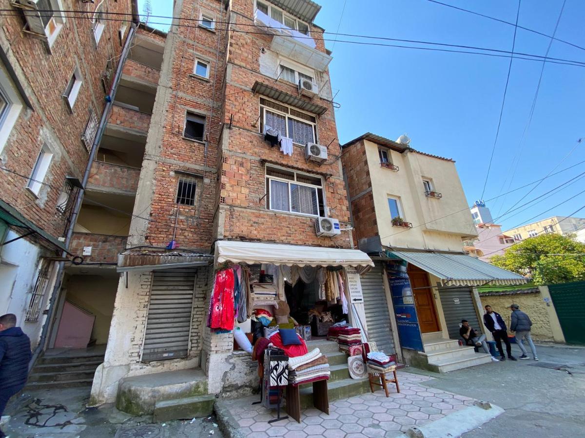 Central Studio Apartments Тирана Екстериор снимка