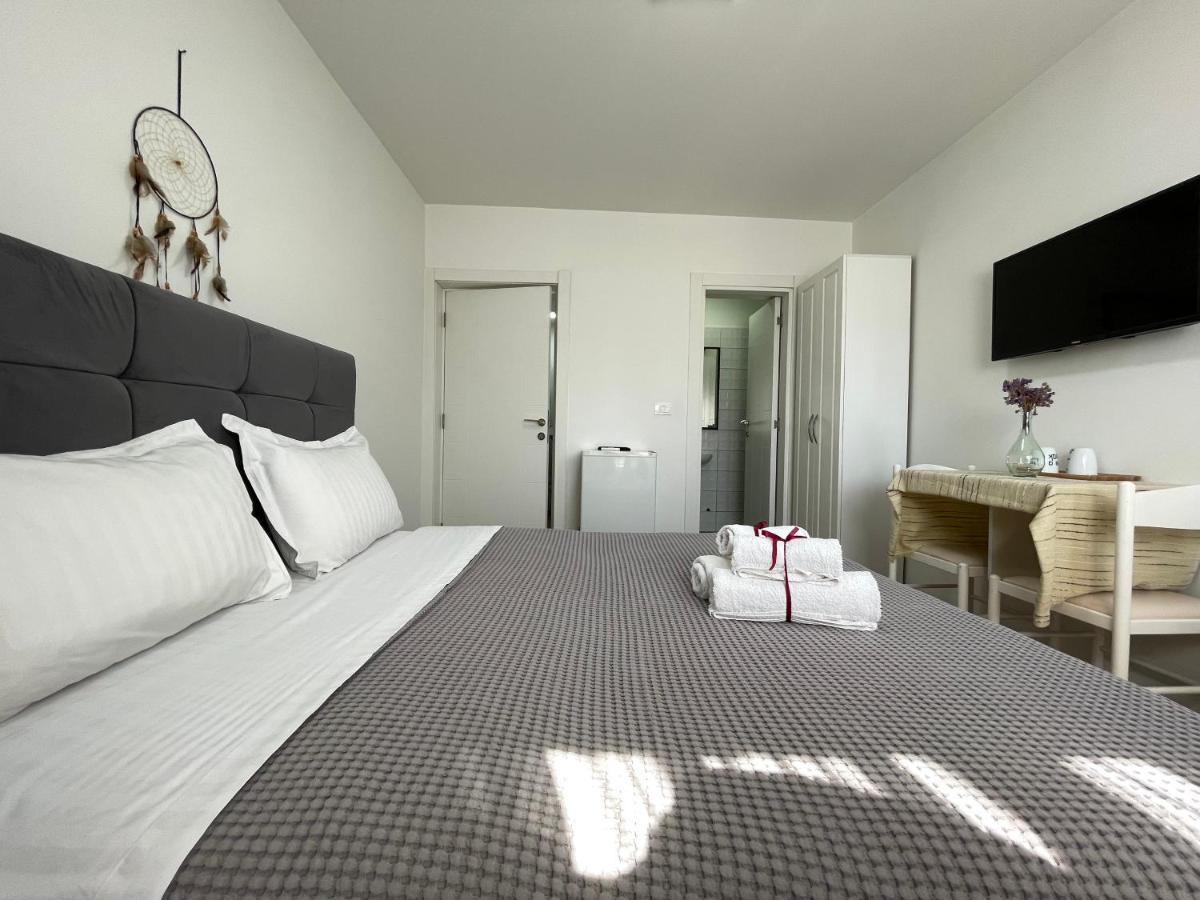 Central Studio Apartments Тирана Екстериор снимка