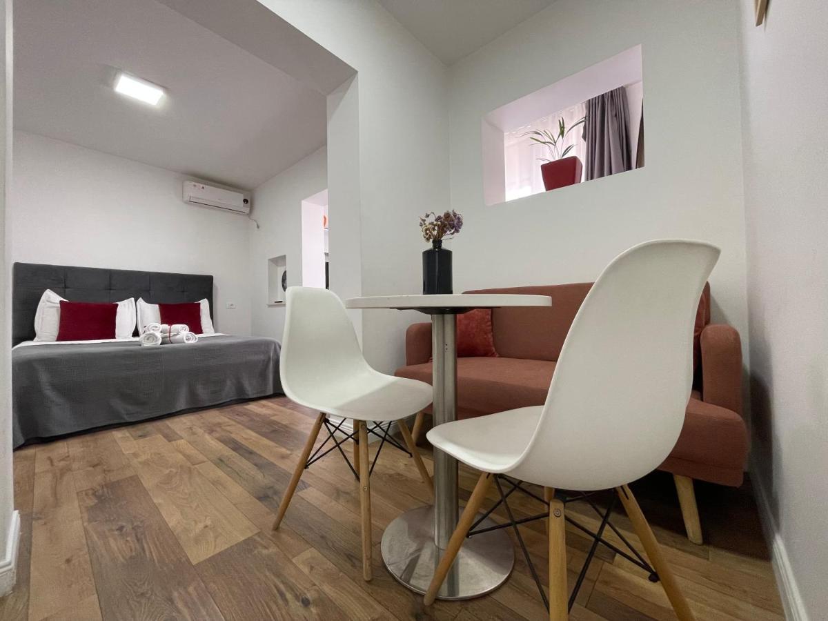 Central Studio Apartments Тирана Екстериор снимка