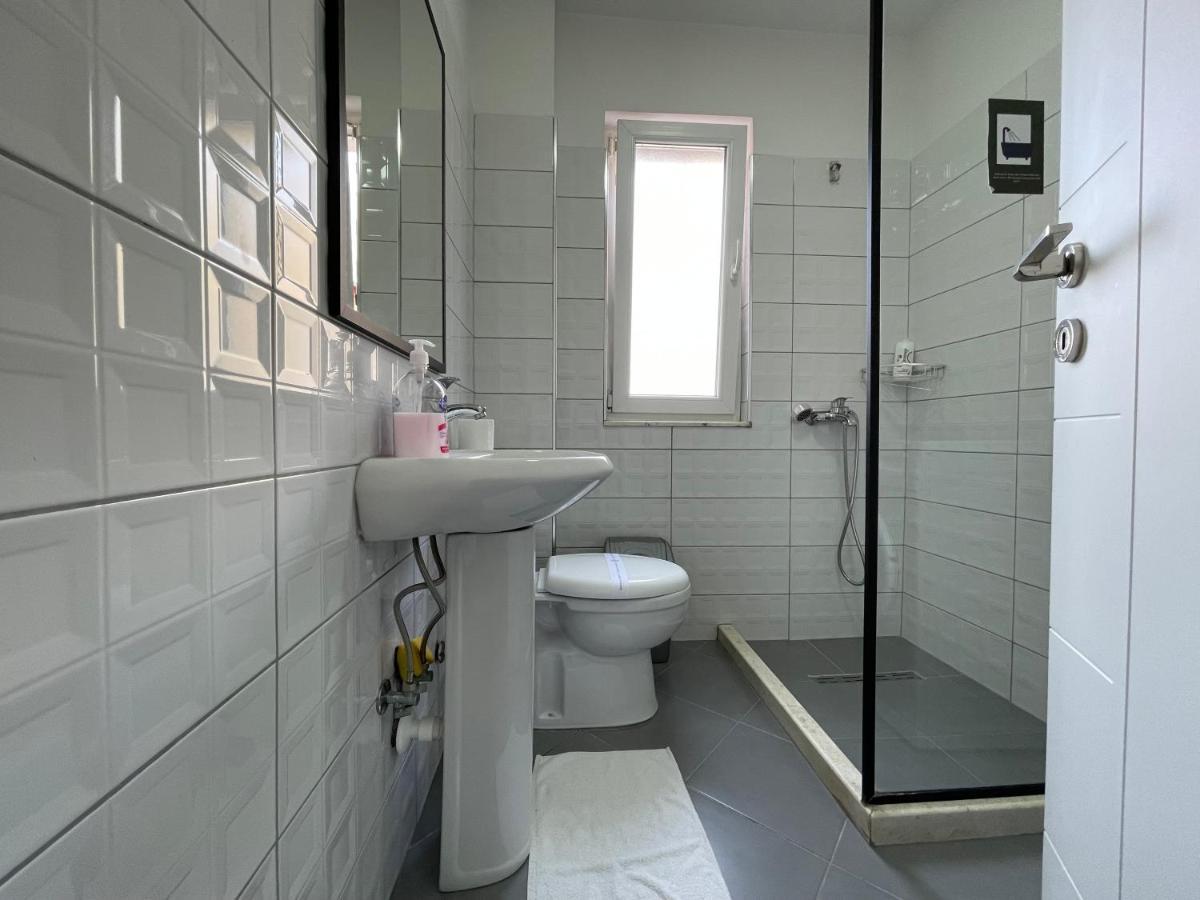 Central Studio Apartments Тирана Екстериор снимка