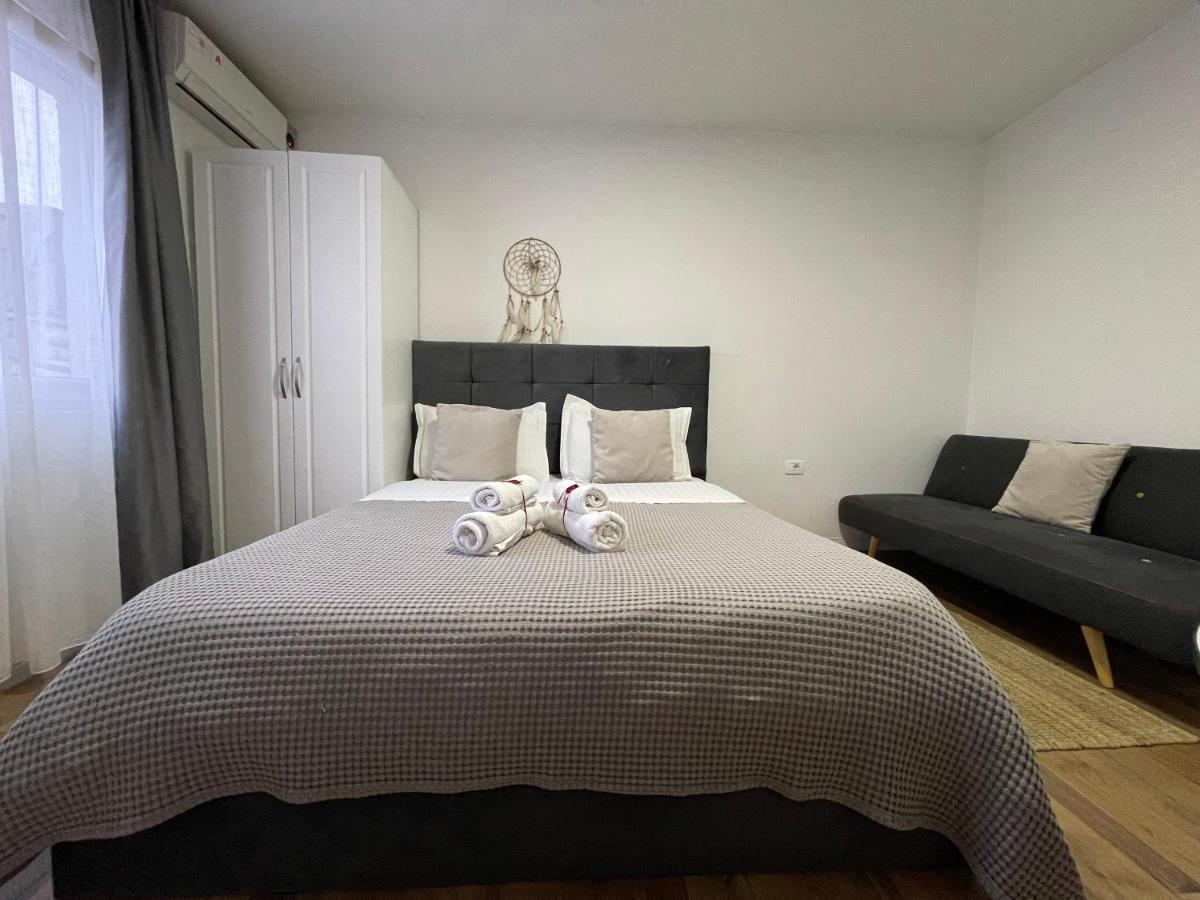 Central Studio Apartments Тирана Екстериор снимка
