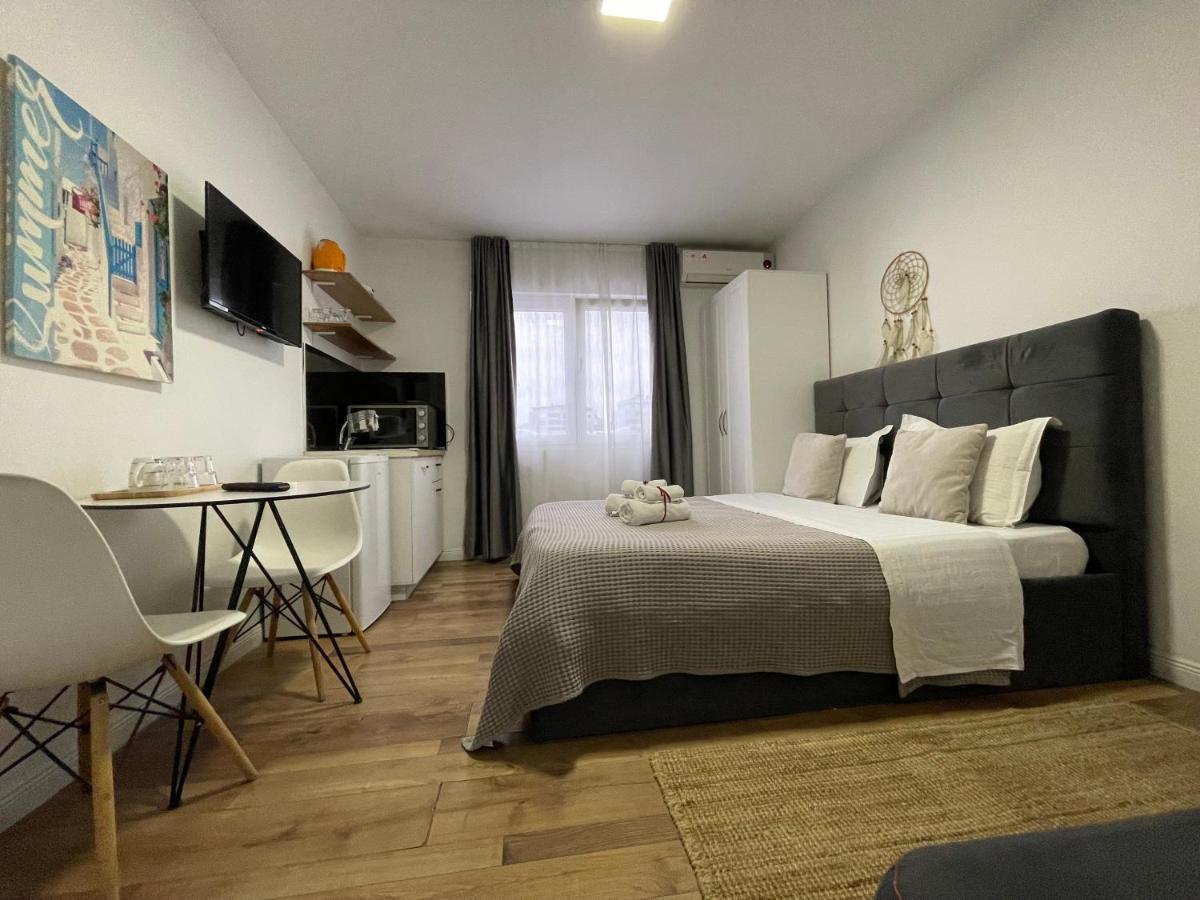 Central Studio Apartments Тирана Екстериор снимка