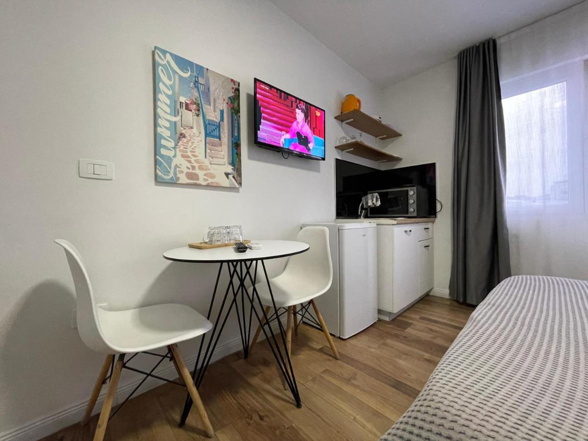 Central Studio Apartments Тирана Екстериор снимка