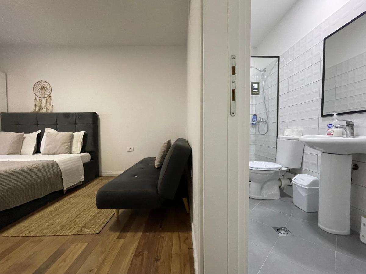 Central Studio Apartments Тирана Екстериор снимка