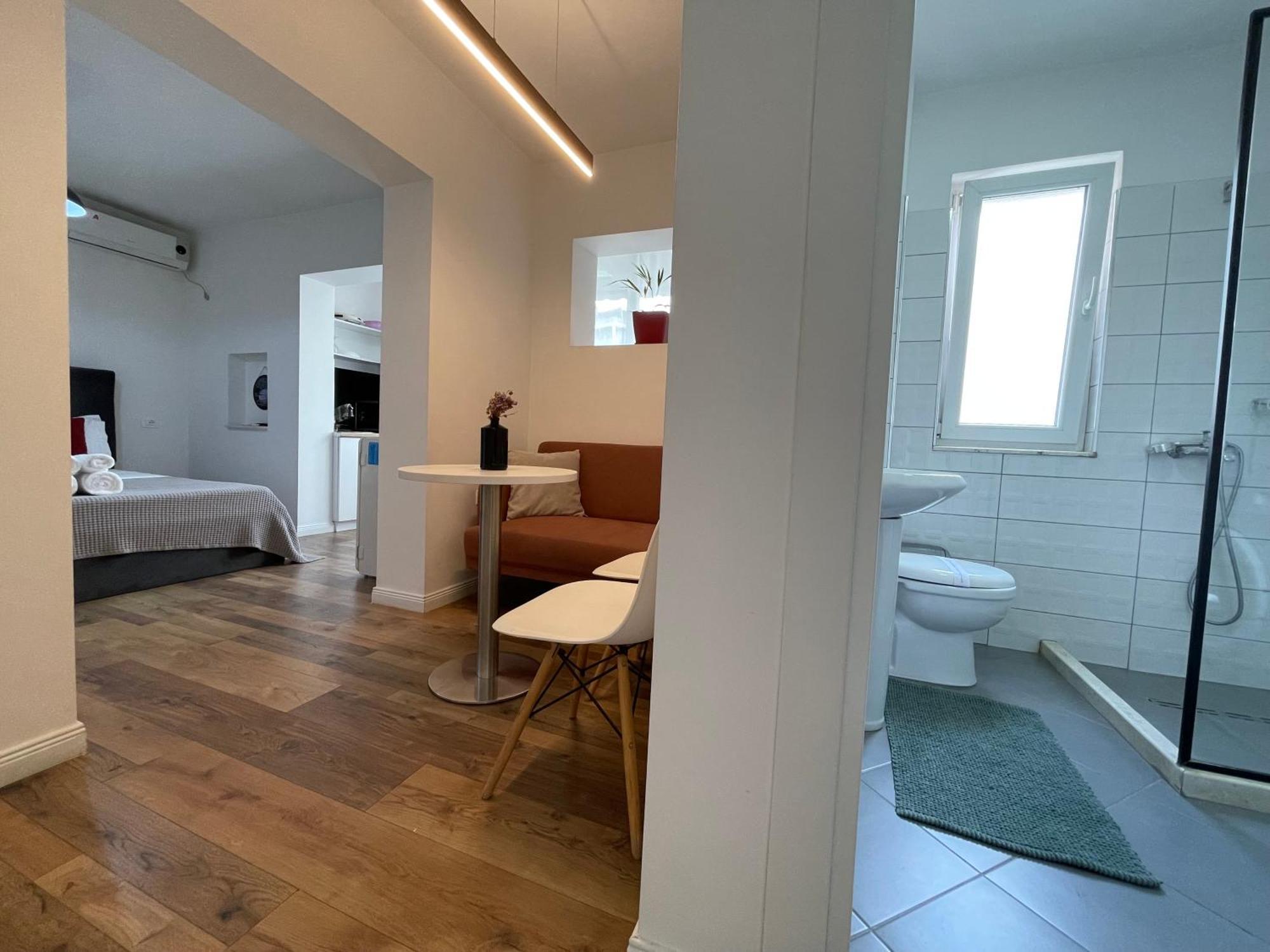 Central Studio Apartments Тирана Екстериор снимка